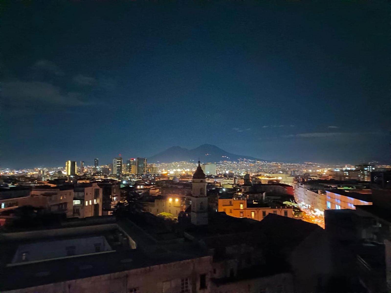 Faccia Gialla Napoli Casa Vacanze Exterior foto