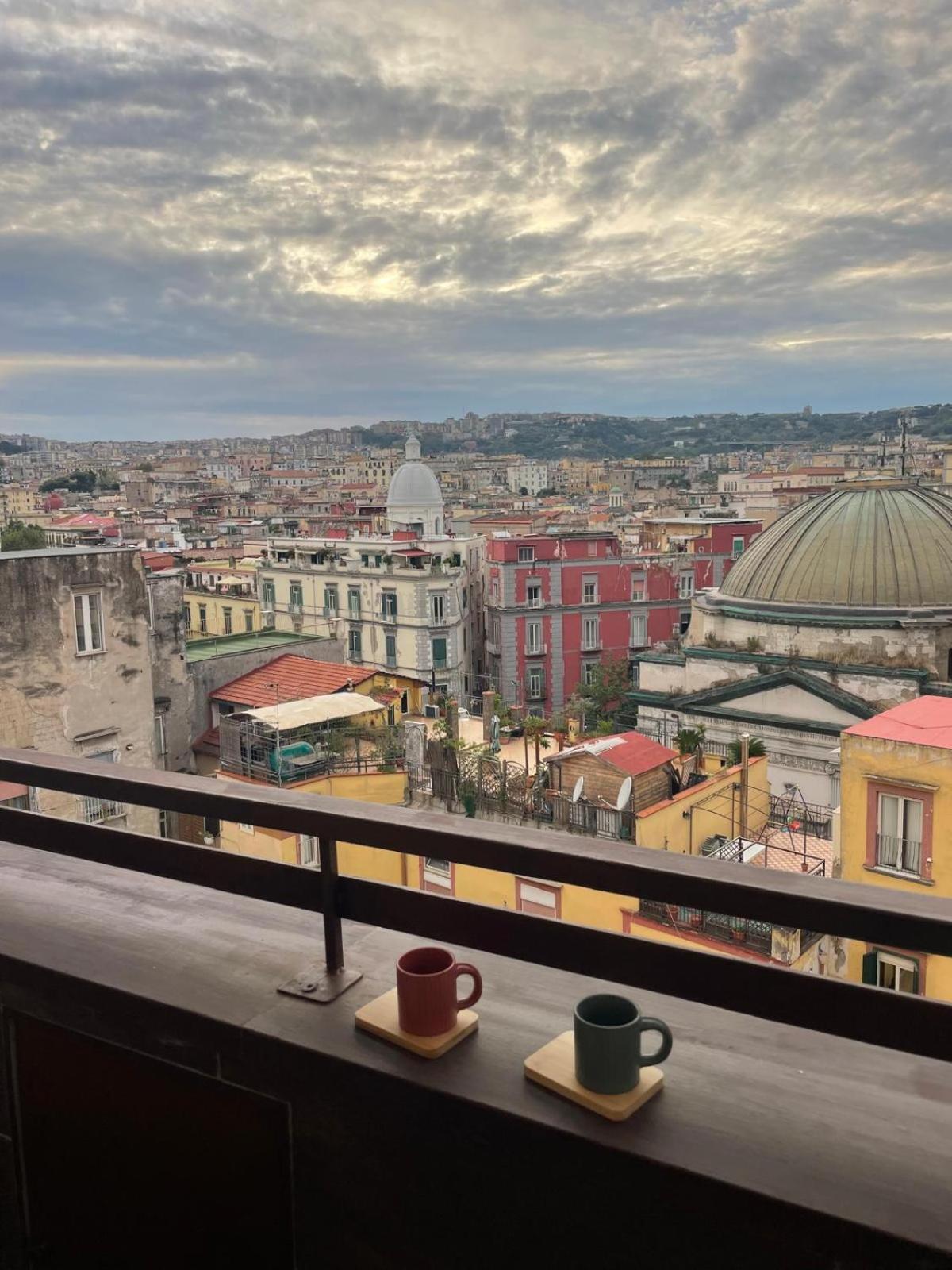 Faccia Gialla Napoli Casa Vacanze Exterior foto