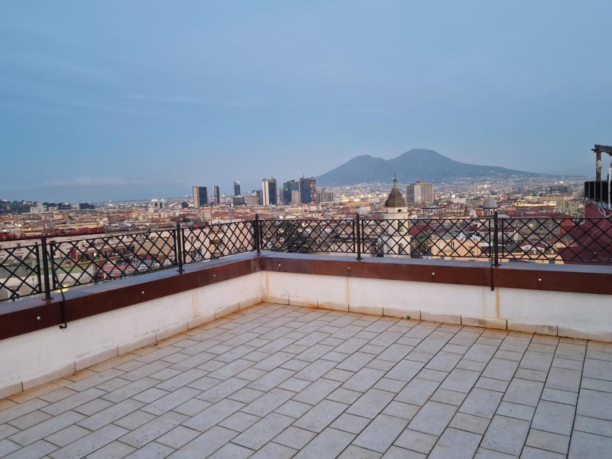 Faccia Gialla Napoli Casa Vacanze Exterior foto