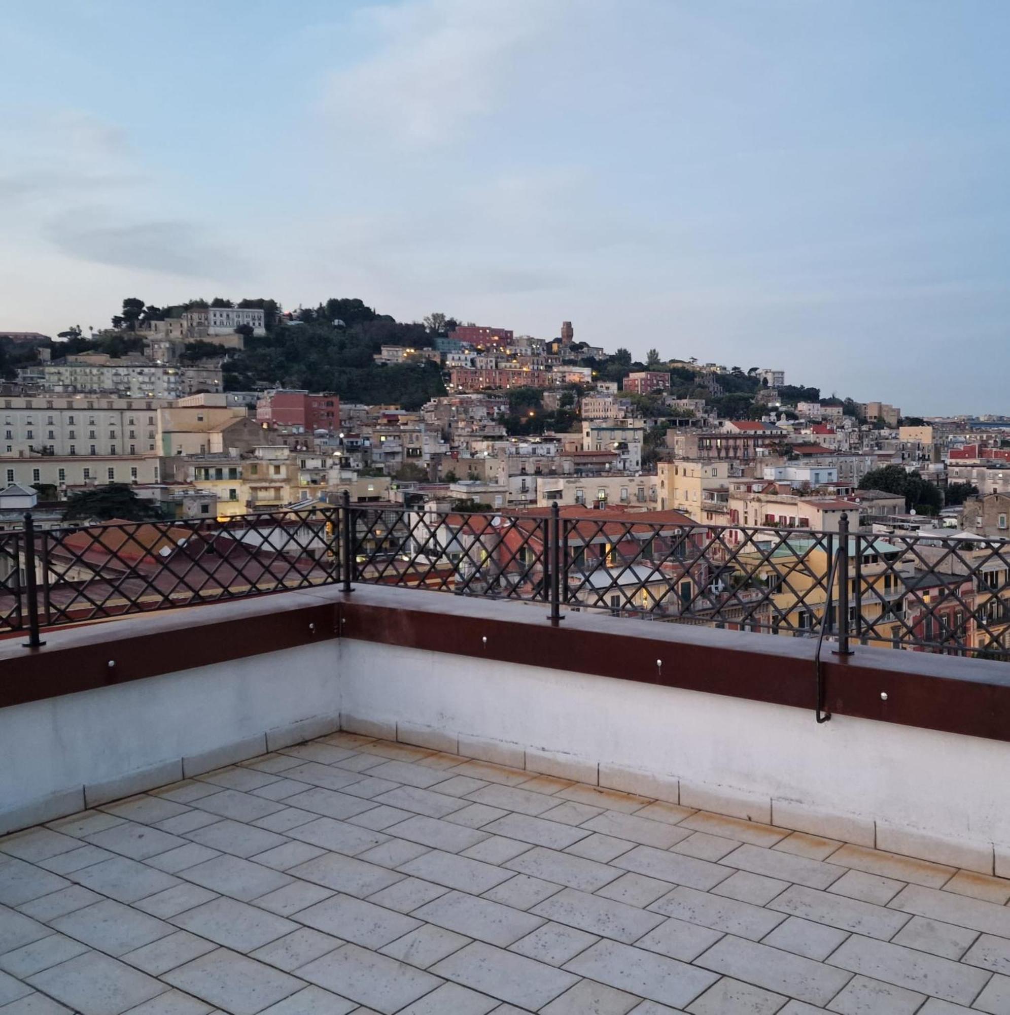 Faccia Gialla Napoli Casa Vacanze Exterior foto